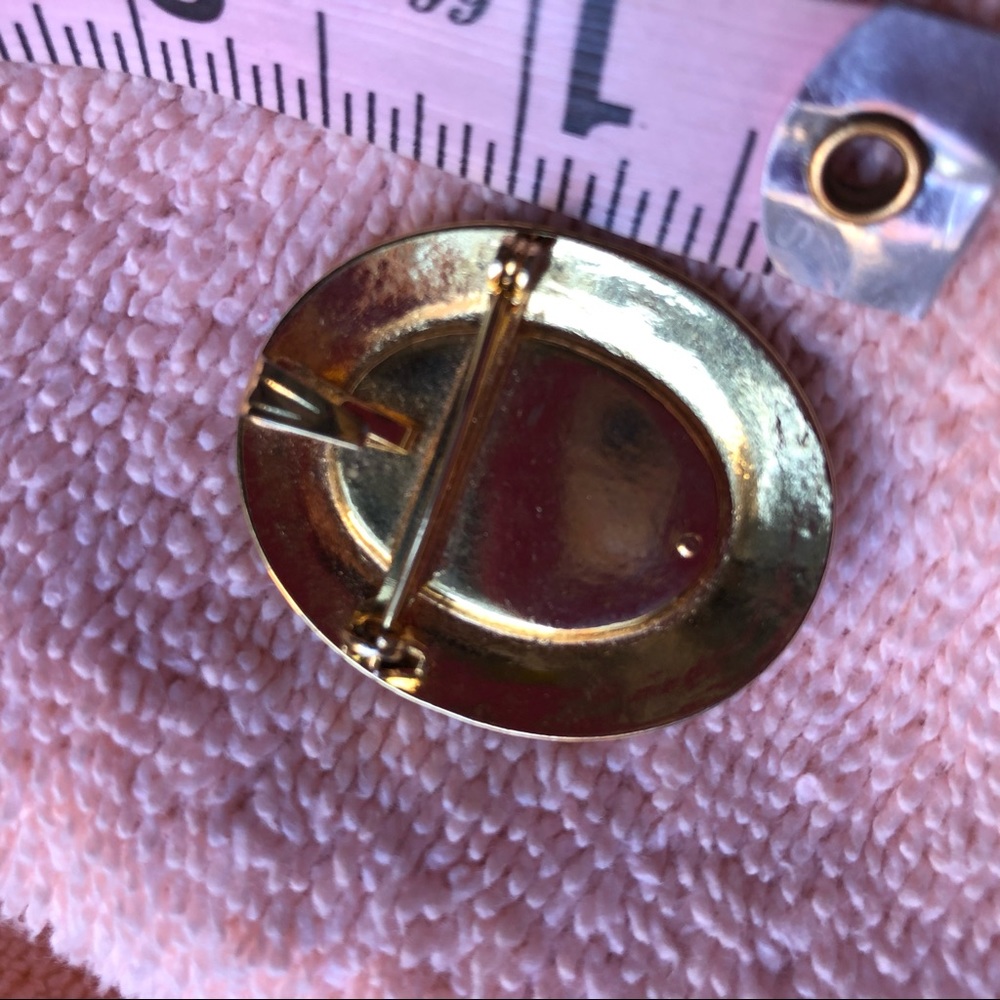 Brooch and pendant striking dark glass stone with exquisite gold tone setting. - Picture 3 of 5